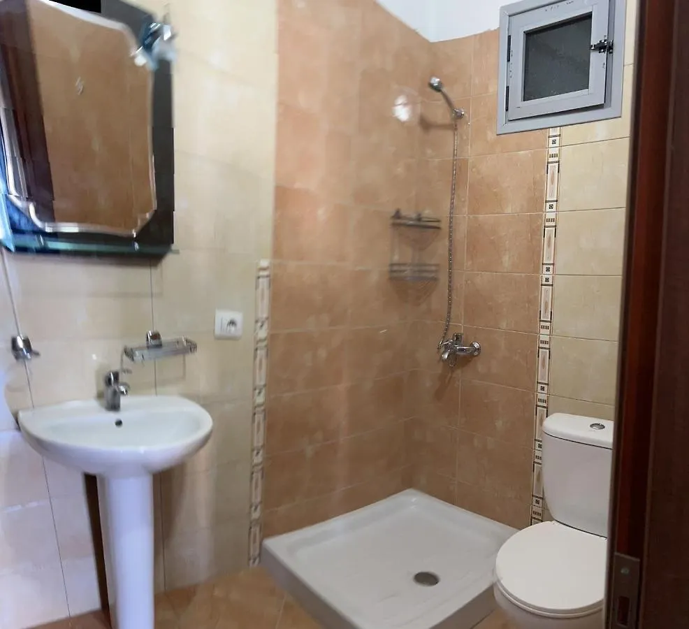 Ajlin'S Lungomare Apartment Vlorë